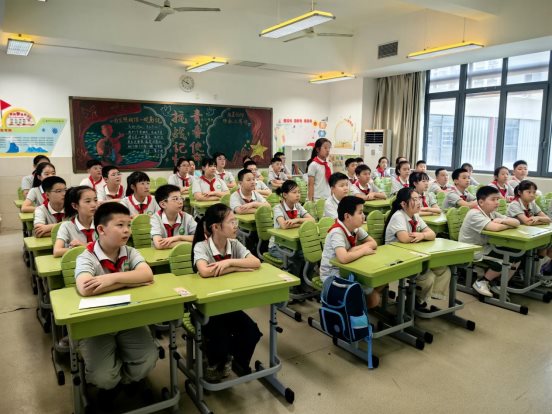 学生发言1