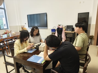 e65855b921096403a8d377112c4f55bb