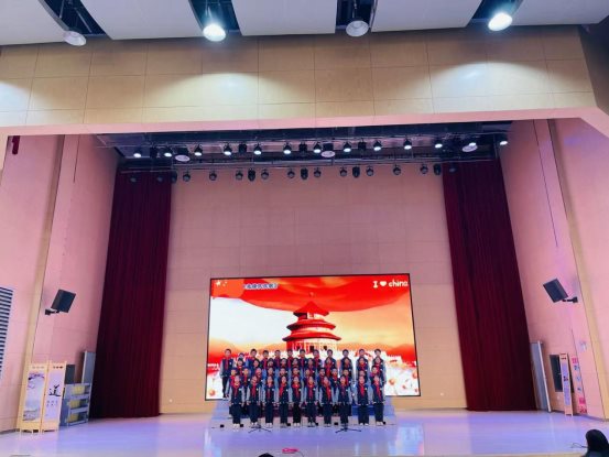 6dee4bd813634f65be7a70e4432e628c