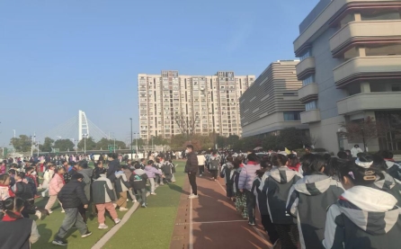 c97515b2e7401eebd617360bd5d80093